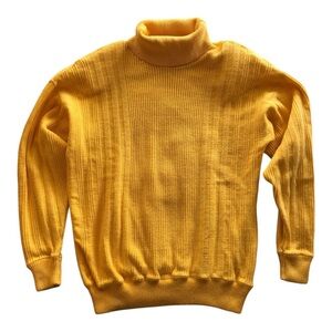 Vintage Women’s Liz Wear Yellow Turtleneck Sweater